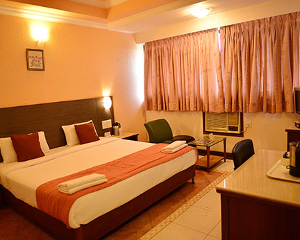 Goa Woodlands Hotel-Room-1